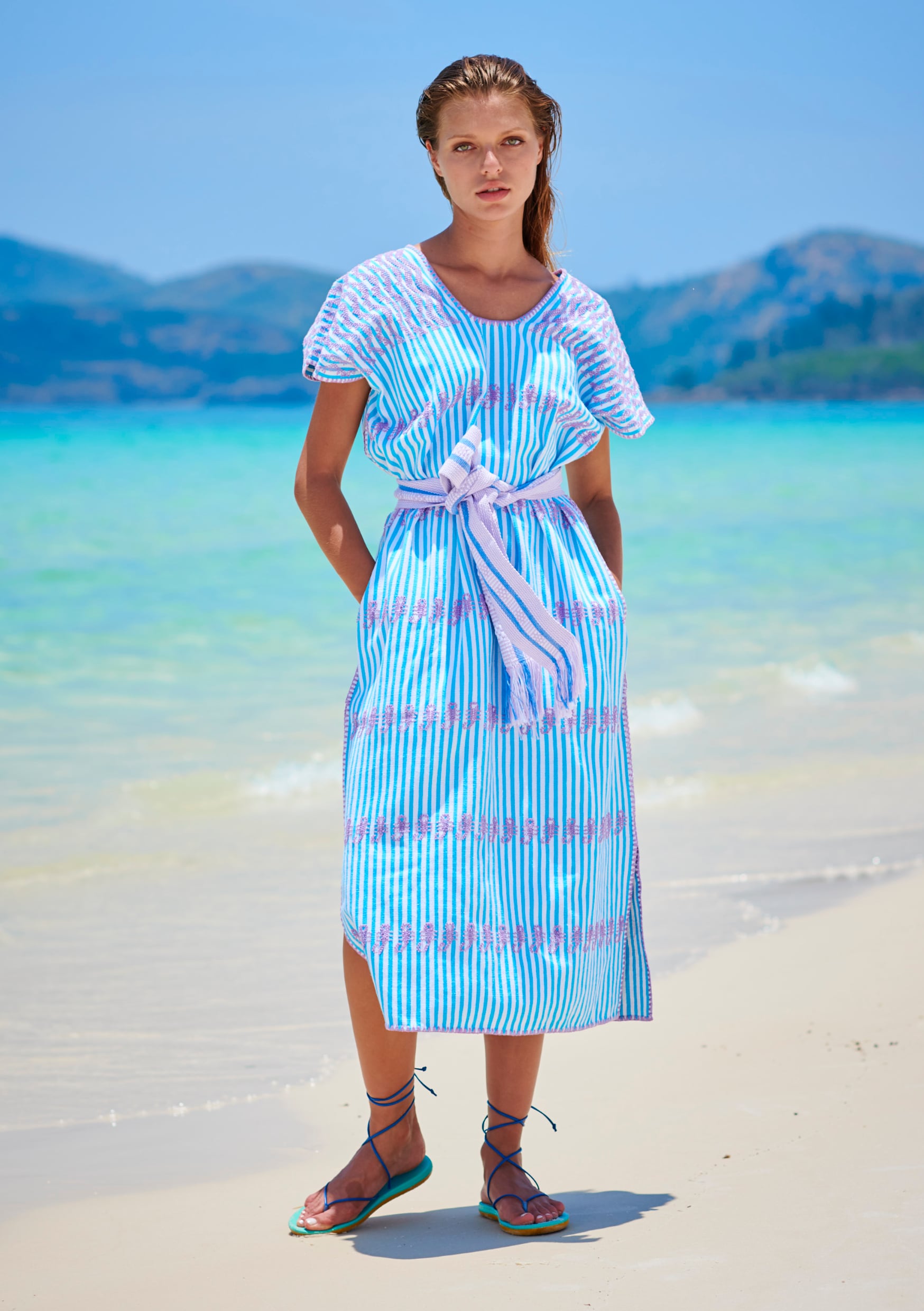featured-hover